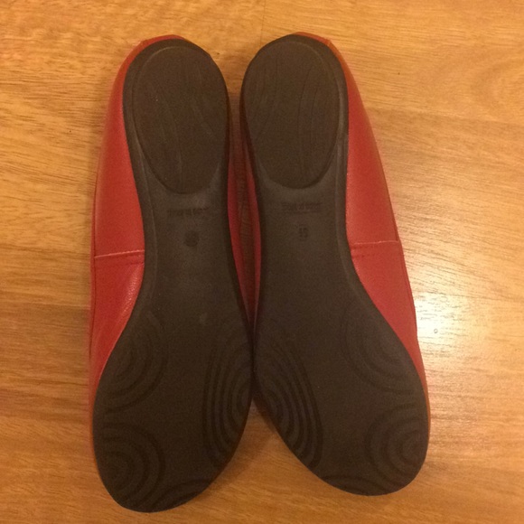Made in Spain red flats - Picture 2 of 3